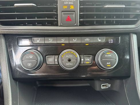 Used 2019 Volkswagen Jetta SE FWD image 20