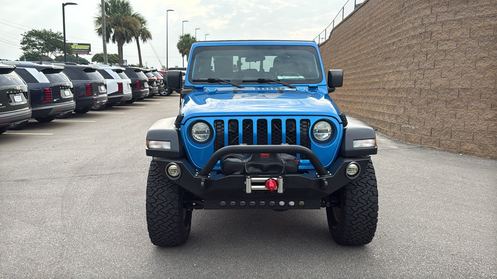 Used 2020 Jeep Gladiator Sport w/ Quick Order Package 24S AWD/4WD image 2