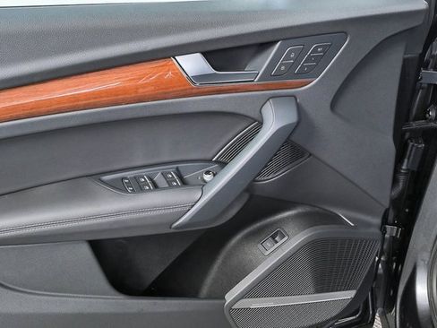 Used 2022 Audi Q5 2.0T Premium Plus w/ Premium Plus Package image 6