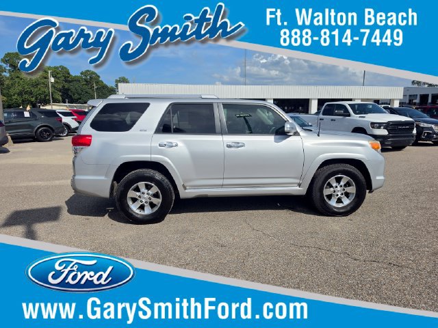Used 2013 Toyota 4Runner SR5 w/ Convenience Pkg RWD image 1