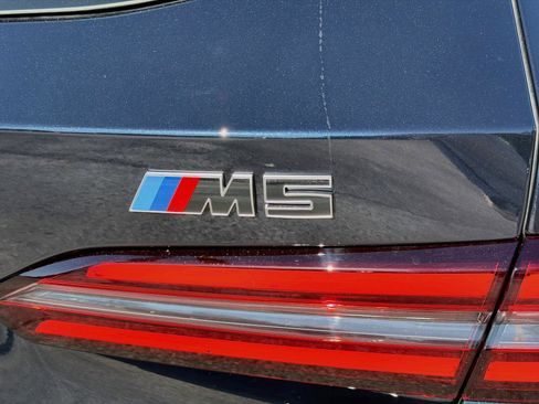 New 2027 BMW M5 Touring AWD/4WD image 11
