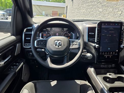 New 2026 RAM 1500 Laramie AWD/4WD image 43