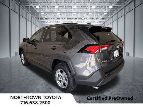 Used 2025 Toyota RAV4 XLE w/ Weather Package AWD/4WD image 4
