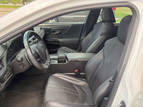 Used 2022 Lexus ES 350 F Sport FWD image 4
