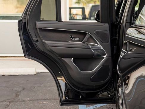 New 2026 Land Rover Range Rover SE AWD/4WD image 21