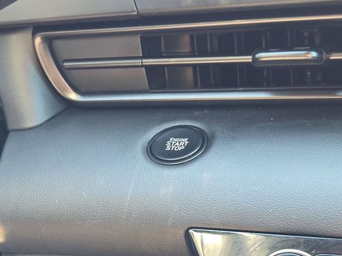 Used 2025 Hyundai Elantra Sport FWD image 20