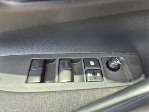 Used 2025 Toyota Corolla LE FWD image 15