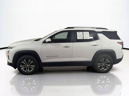 Used 2025 Chevrolet Equinox LT w/ Convenience Package II FWD image 8