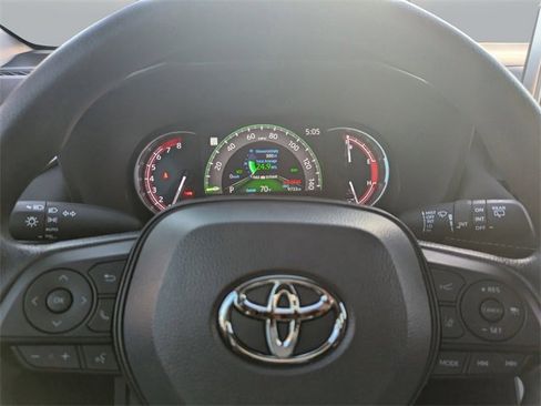 Used 2025 Toyota RAV4 XLE image 35