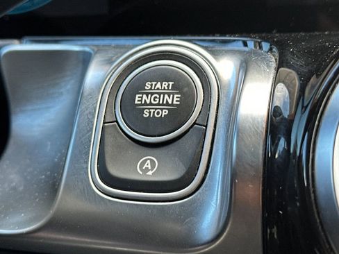 Used 2020 Mercedes-Benz GLB 250 4MATIC image 22