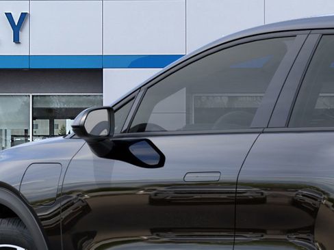 New 2026 Chevrolet Equinox EV LT image 12