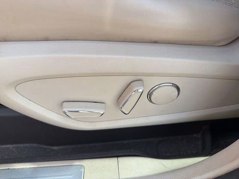 Used 2017 Lincoln MKC Reserve FWD image 16