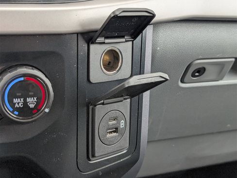 Used 2023 Ford F150 XLT image 20