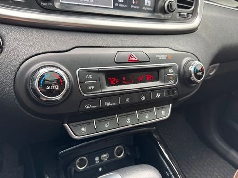 Used 2019 Kia Sorento SX w/ SX Touring Package AWD/4WD image 16