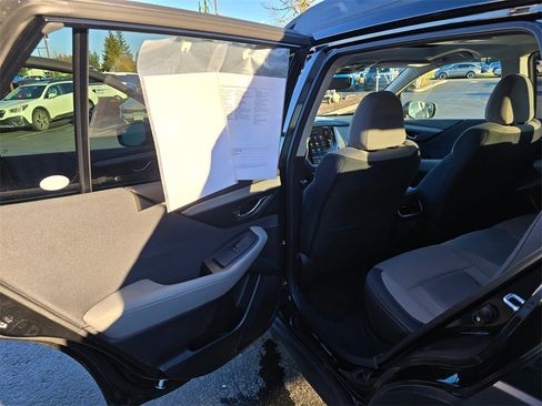 Certified 2025 Subaru Outback Premium image 9