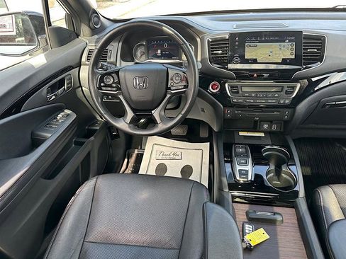 Used 2022 Honda Pilot Black Edition image 18