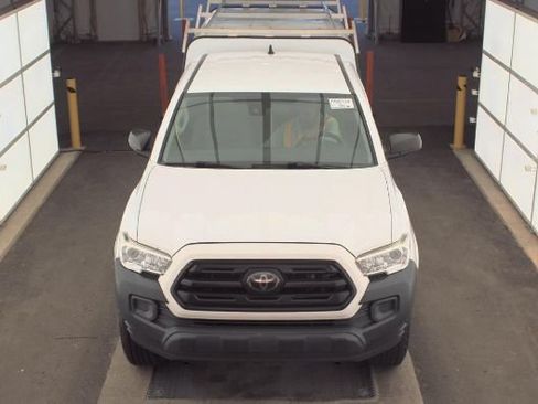 Used 2019 Toyota Tacoma SR RWD image 3