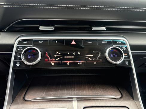 Used 2024 Genesis GV80 2.5T AWD/4WD image 23