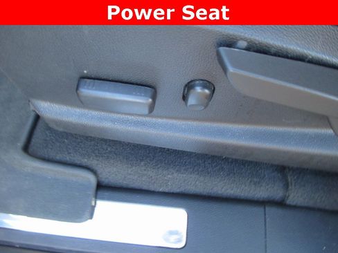 Used 2019 Chevrolet Colorado ZR2 image 23