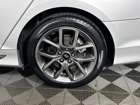 Used 2018 Hyundai Sonata Limited image 34