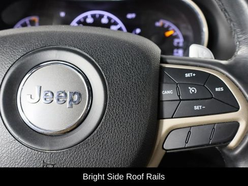 Used 2017 Jeep Grand Cherokee Laredo w/ Quick Order Package 23E image 10