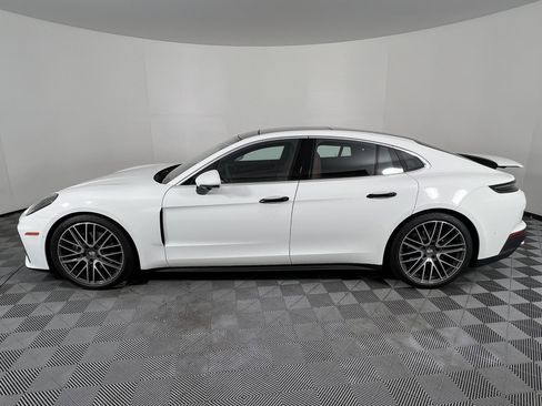 Used 2025 Porsche Panamera 4 image 9
