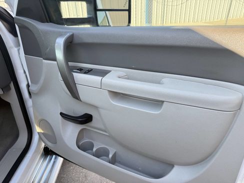 Used 2013 Chevrolet Silverado 3500 LT w/ Convenience Package image 37