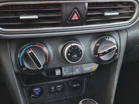 Used 2021 Hyundai Kona SEL FWD image 14