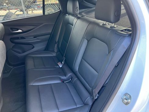 Used 2025 Buick Envista Sport Touring image 31