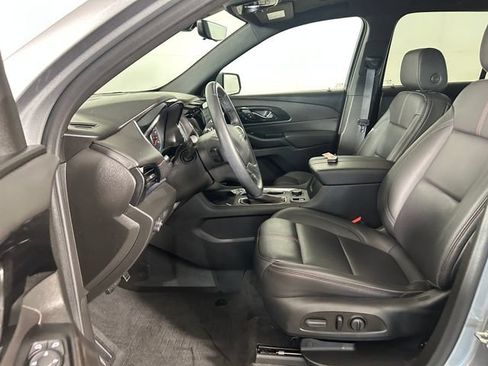 Used 2023 Chevrolet Traverse RS w/ LPO, Floor Liner Package AWD/4WD image 12
