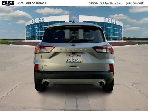 Certified 2022 Ford Escape SE image 6