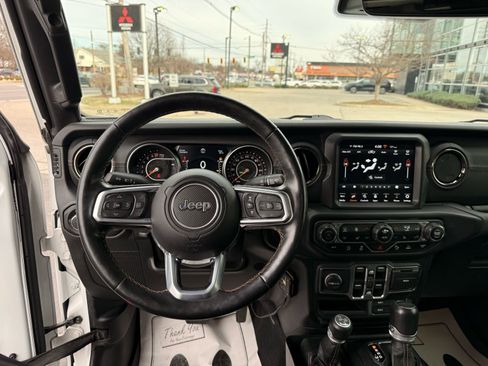 Used 2021 Jeep Gladiator Overland AWD/4WD image 59
