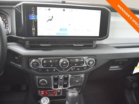 New 2025 Jeep Gladiator Sport AWD/4WD image 17