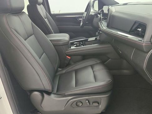 Used 2025 Chevrolet Tahoe RST w/ Comfort Package image 33