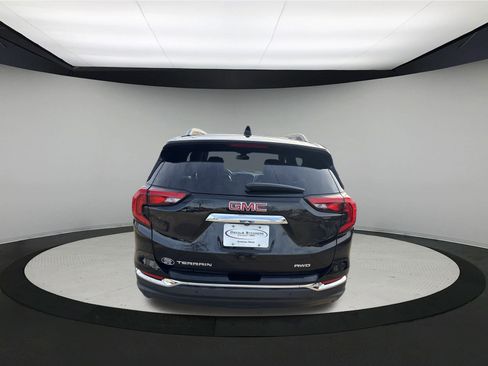 Used 2021 GMC Terrain SLT w/ Infotainment Package II image 6