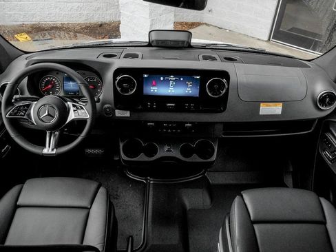 New 2026 Mercedes-Benz Sprinter 2500 image 21