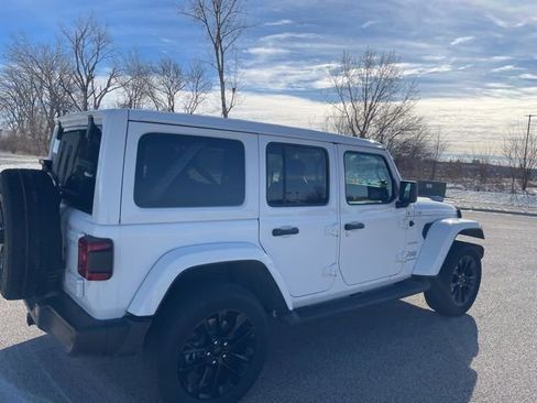Used 2023 Jeep Wrangler Unlimited Sahara w/ Cold Weather Group image 3