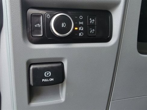 Used 2023 Ford F150 XLT w/ Trailer Tow Package image 24