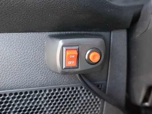 Used 2018 Jeep Wrangler Unlimited Sahara AWD/4WD image 14