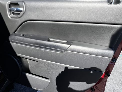 Used 2016 Jeep Patriot Sport w/ Power Value Group image 37