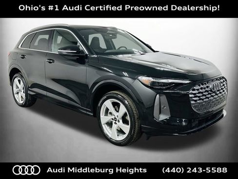 Certified 2025 Audi Q5 Premium Plus w/ Premium Plus AWD/4WD image 1