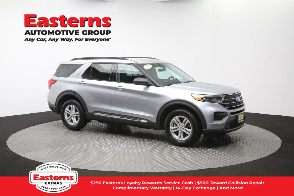 Used 2023 Ford Explorer XLT AWD/4WD image 51