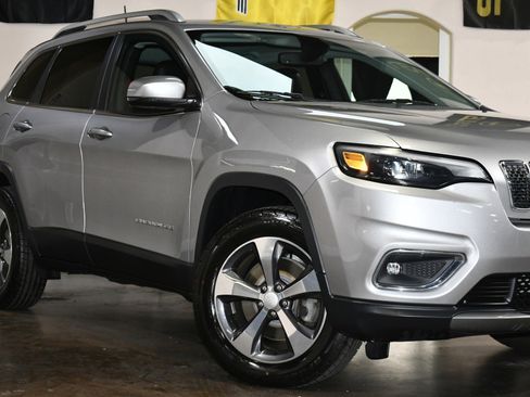 Used 2019 Jeep Cherokee Limited image 53