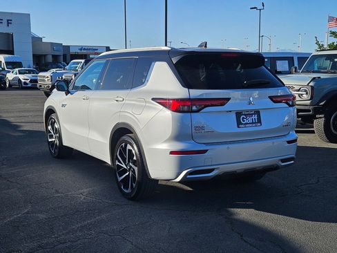 Used 2025 Mitsubishi Outlander SEL AWD/4WD image 9