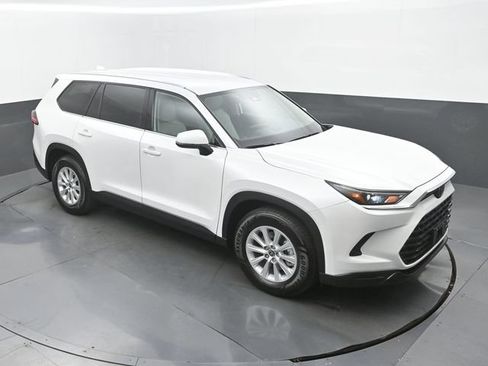 Used 2026 Toyota Grand Highlander FWD image 27