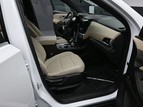 Used 2022 Chevrolet Traverse LS FWD image 20