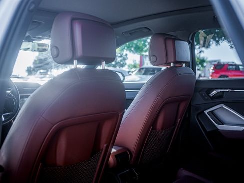 Used 2021 Audi Q3 2.0T Premium Plus w/ Premium Plus Package image 33