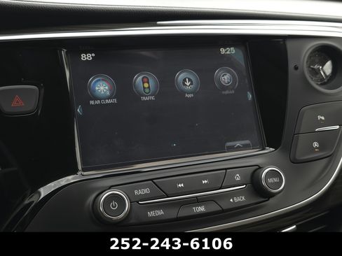 Used 2020 Buick Envision Essence FWD image 20