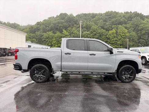 Used 2024 Chevrolet Silverado 1500 Custom Trail Boss w/ LPO, Dark Essentials Package AWD/4WD image 3