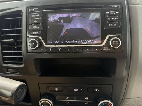Used 2018 Nissan NV 3500 S RWD image 9